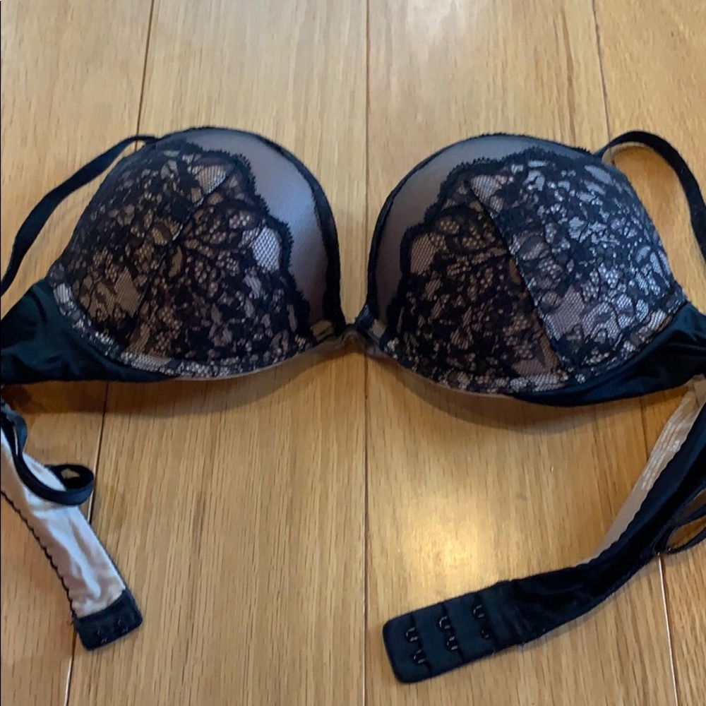 Victoria Secret bombshell bra